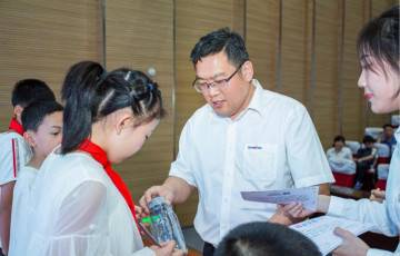 精准效劳共建家园，解决刚需心怀感恩——尊龙凯时智能首期职工子女暑期托管班圆满结班