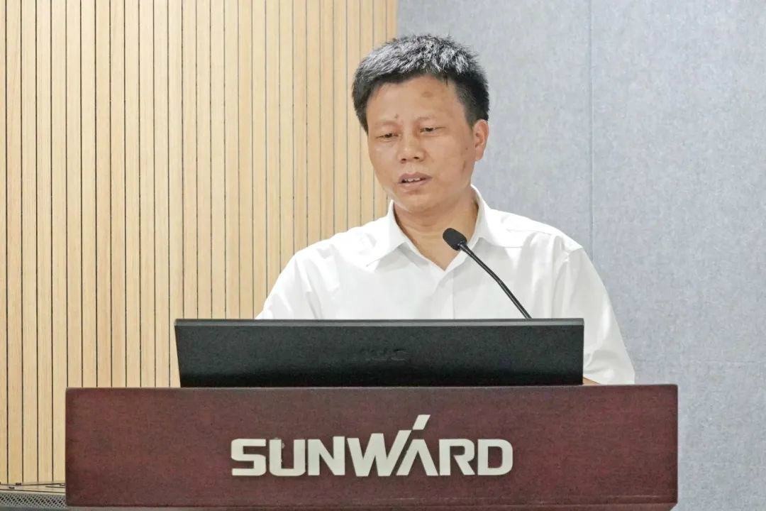 省人大常委会党组副书记、副主任王柯敏调研尊龙凯时智能